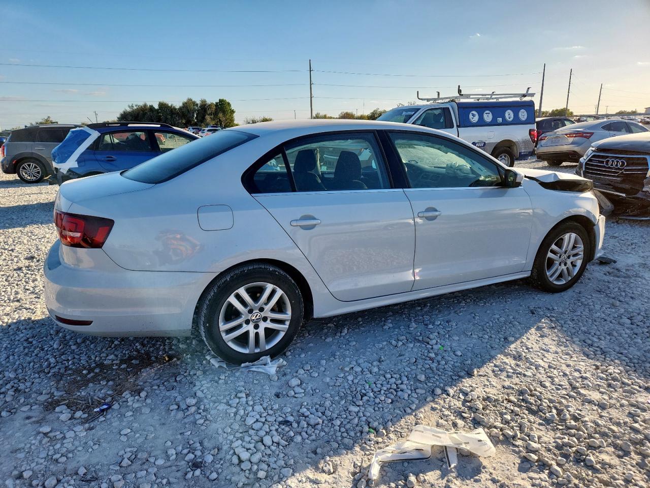 2017 Volkswagen Jetta - zdjęcie 3