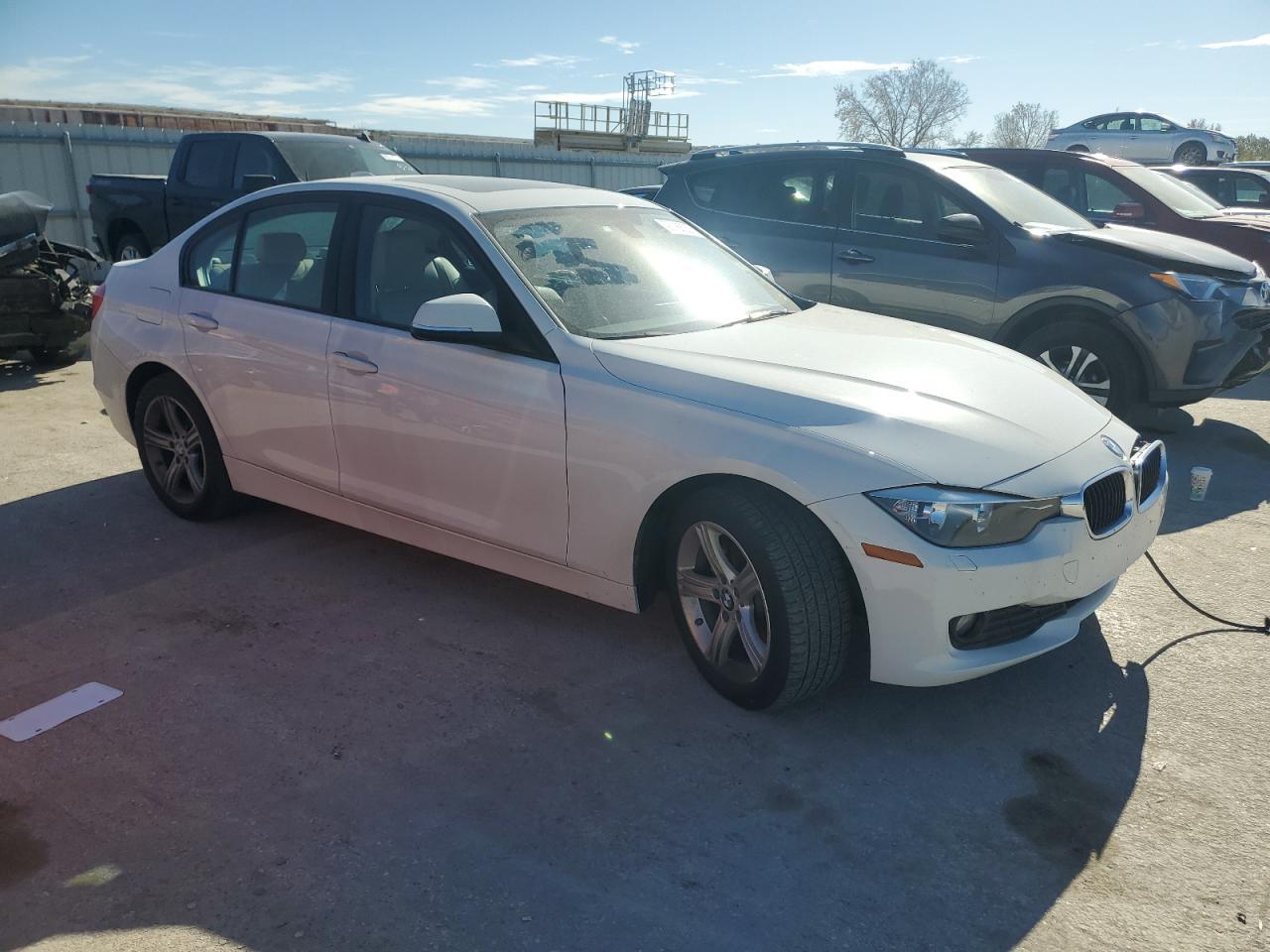 2015 BMW 320 I xDrive - zdjęcie 4