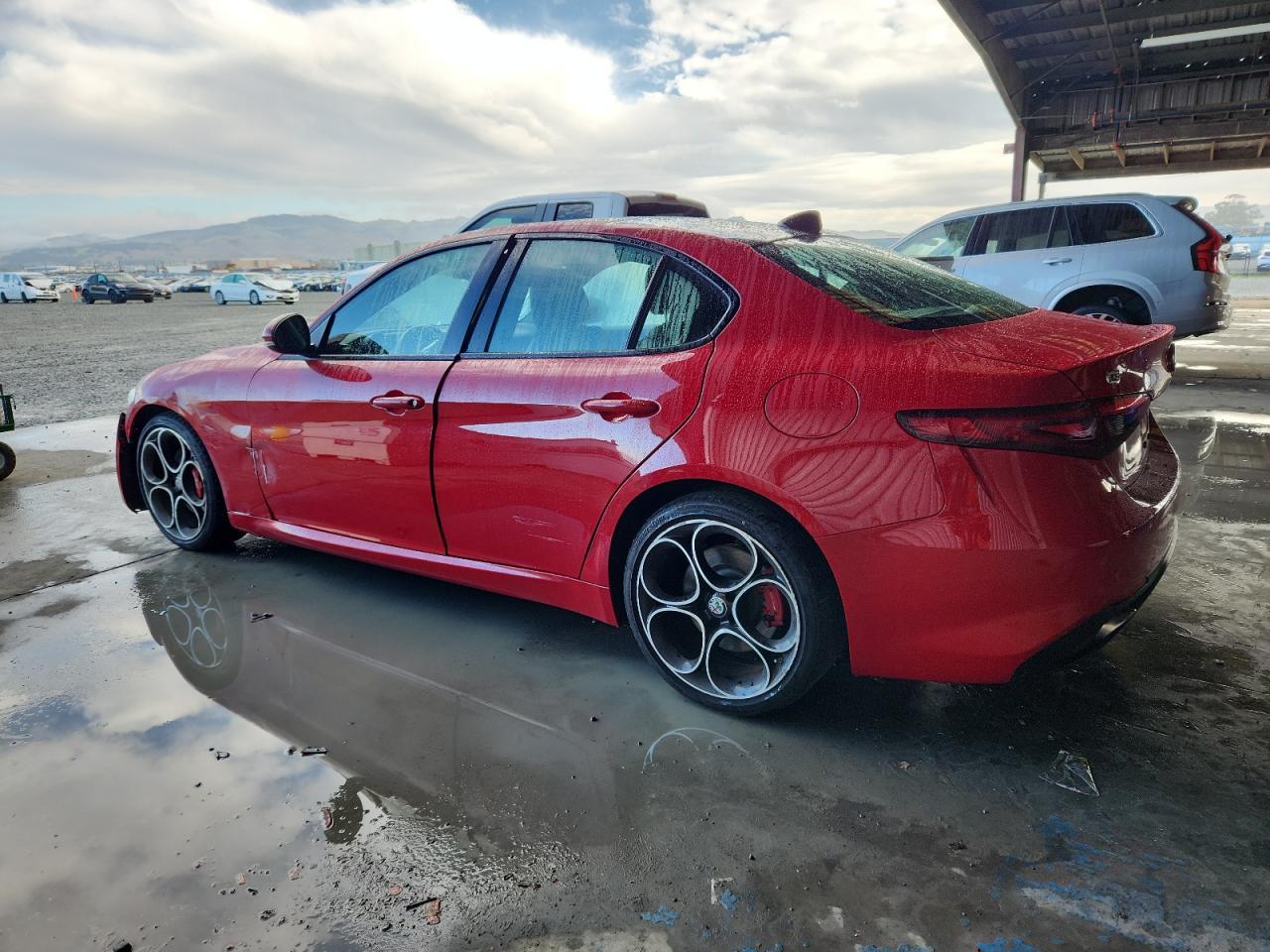 2020 Alfa Romeo Giulia - zdjęcie 2