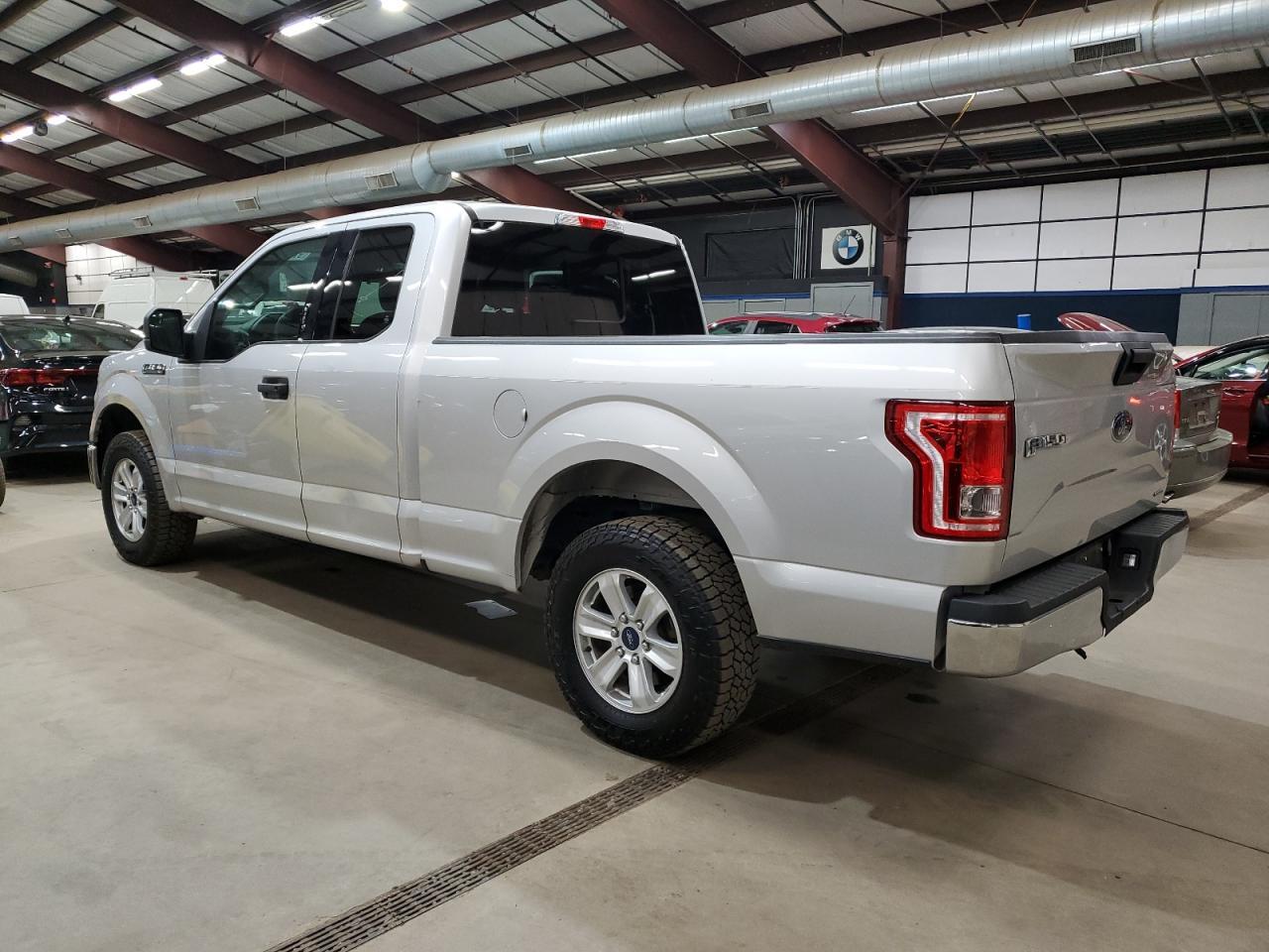 2015 Ford F150 Super Cab - zdjęcie 2