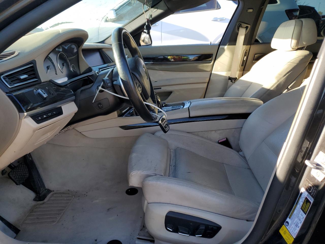 2013 BMW 750 Li - zdjęcie 7