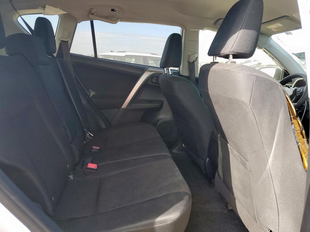 2015 Toyota RAV 4 - zdjęcie 10