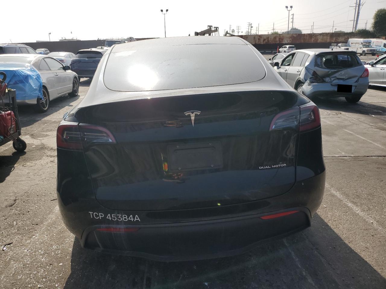 2024 Tesla Y - zdjęcie 6
