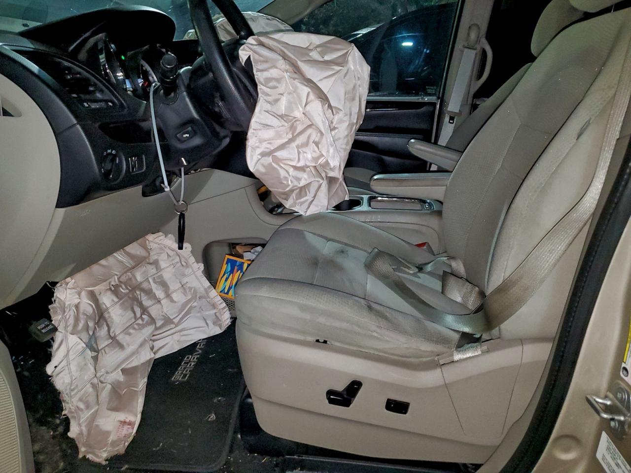 2014 Dodge Caravan - zdjęcie 7