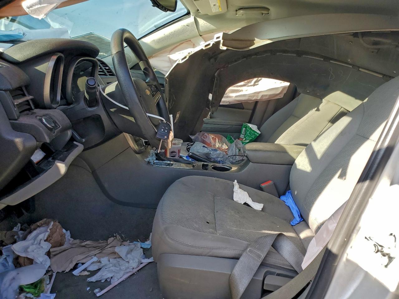 2015 Chevrolet Malibu Ls - zdjęcie 7