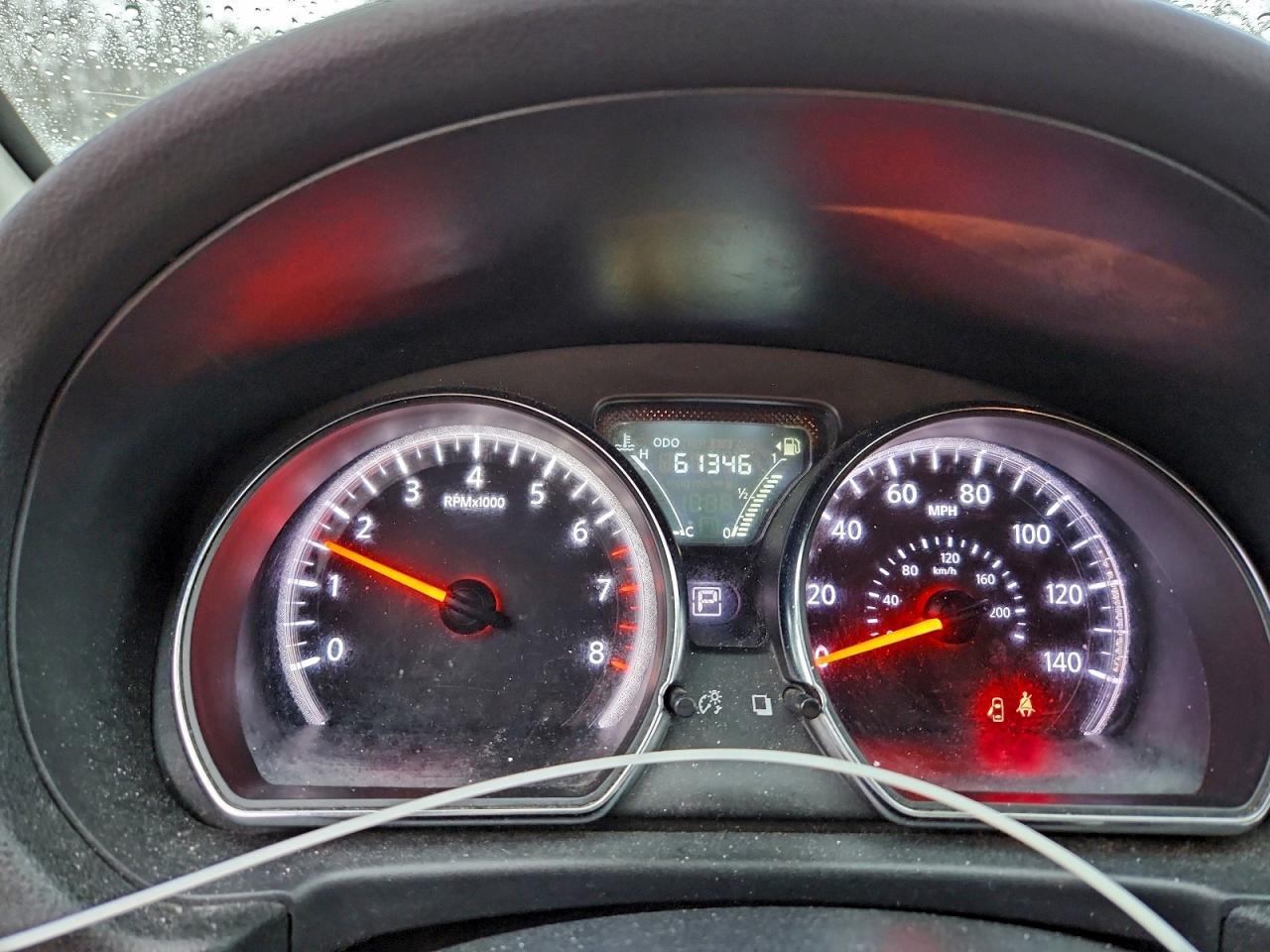 2017 Nissan Versa - zdjęcie 9