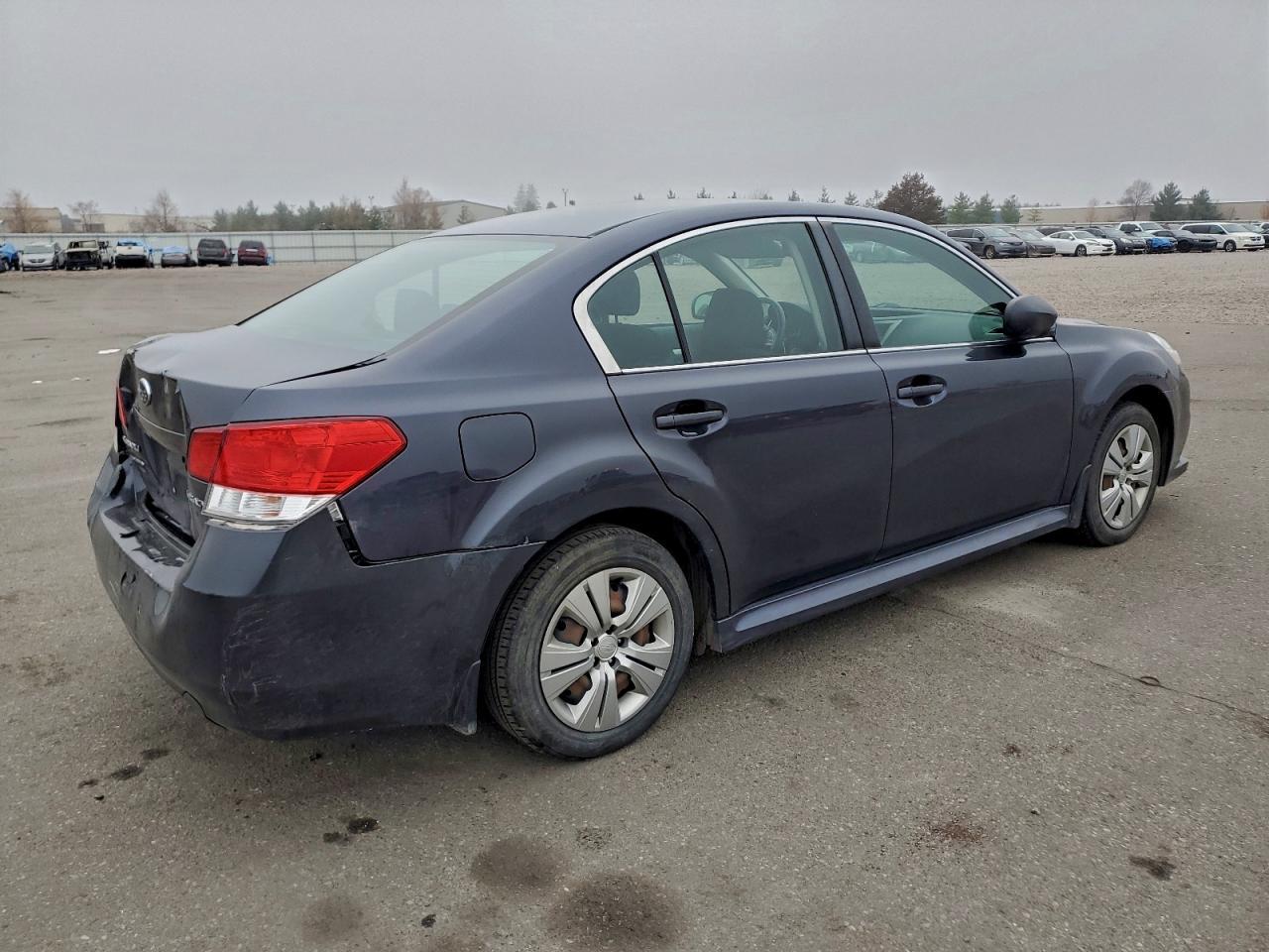2013 Subaru Legacy - zdjęcie 3