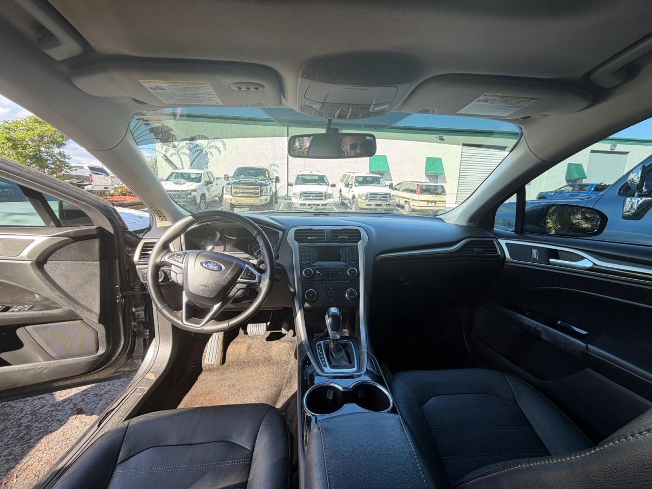 2015 Ford Fusion - zdjęcie 9