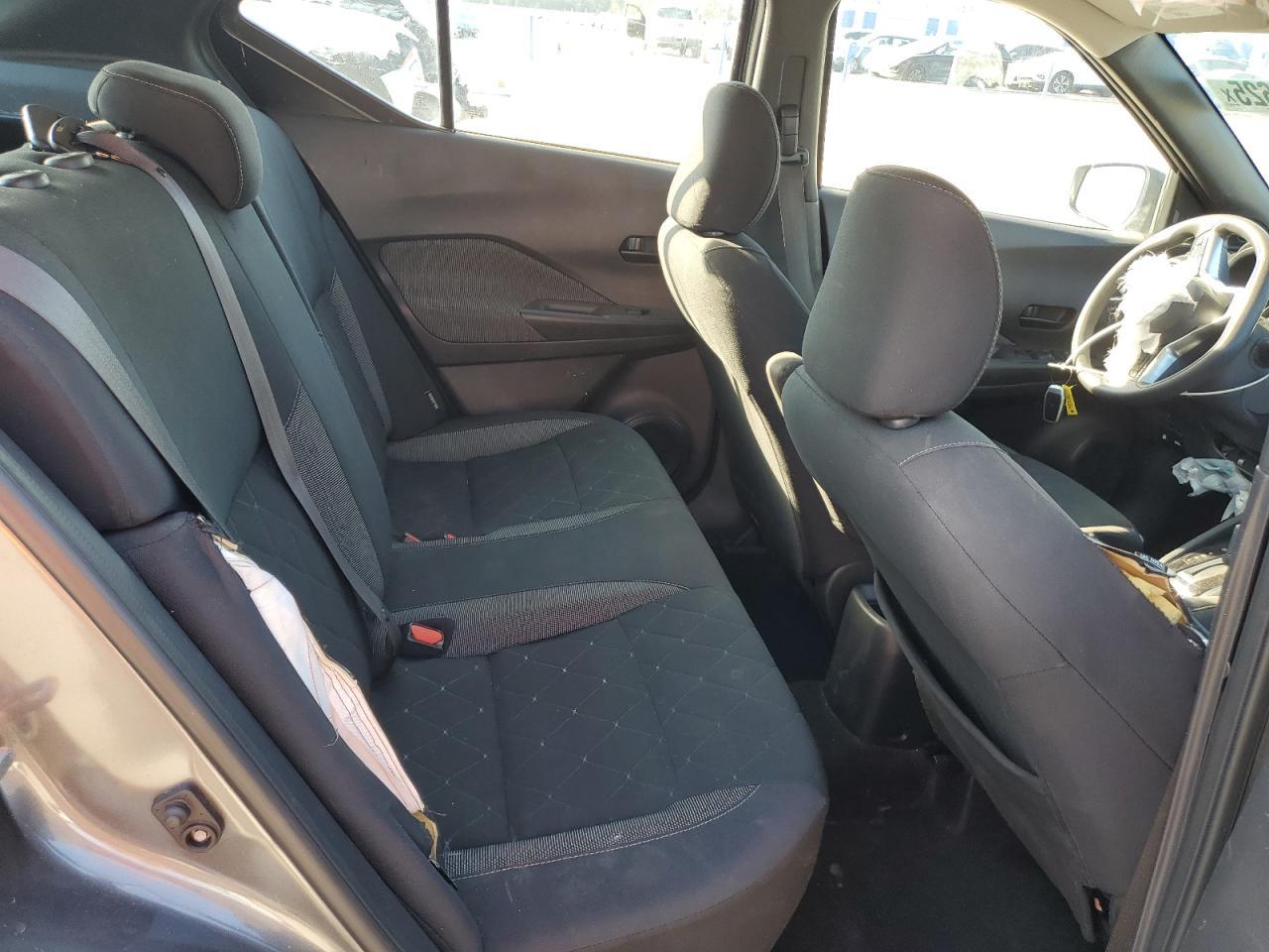 2020 Nissan Kicks S - zdjęcie 10