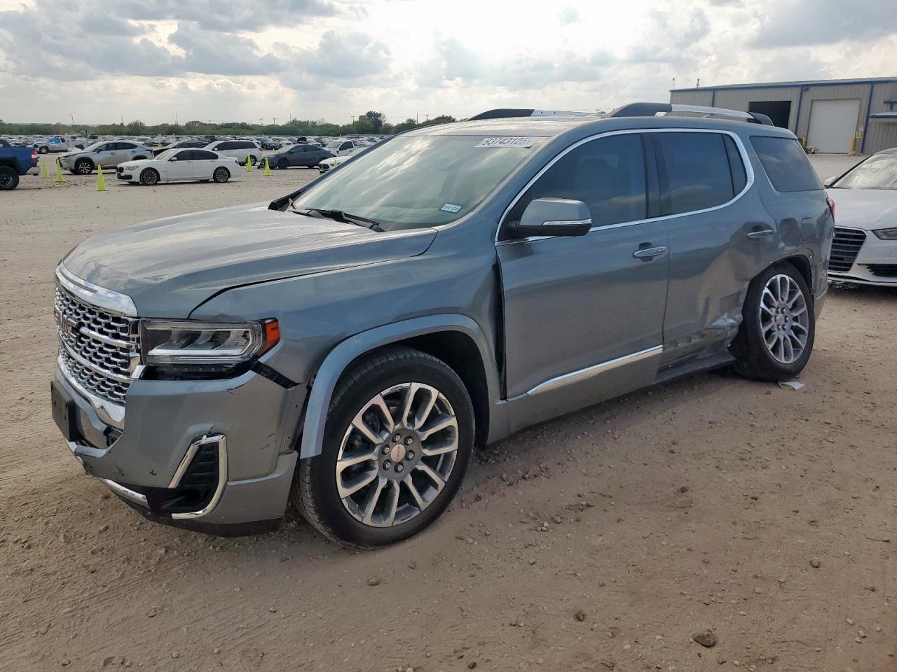 2023 GMC Acadia Denali - zdjęcie główne