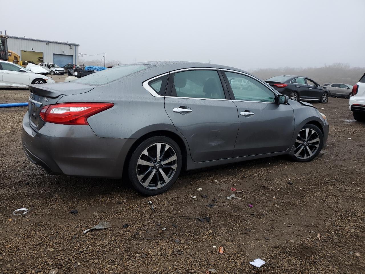 2016 Nissan Altima 2.5 Sr - zdjęcie 3