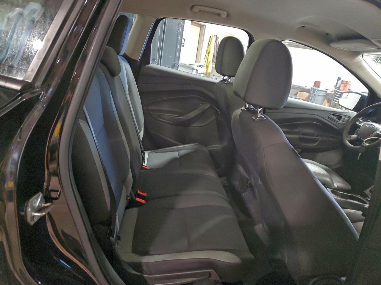 2016 Ford Escape - zdjęcie 11