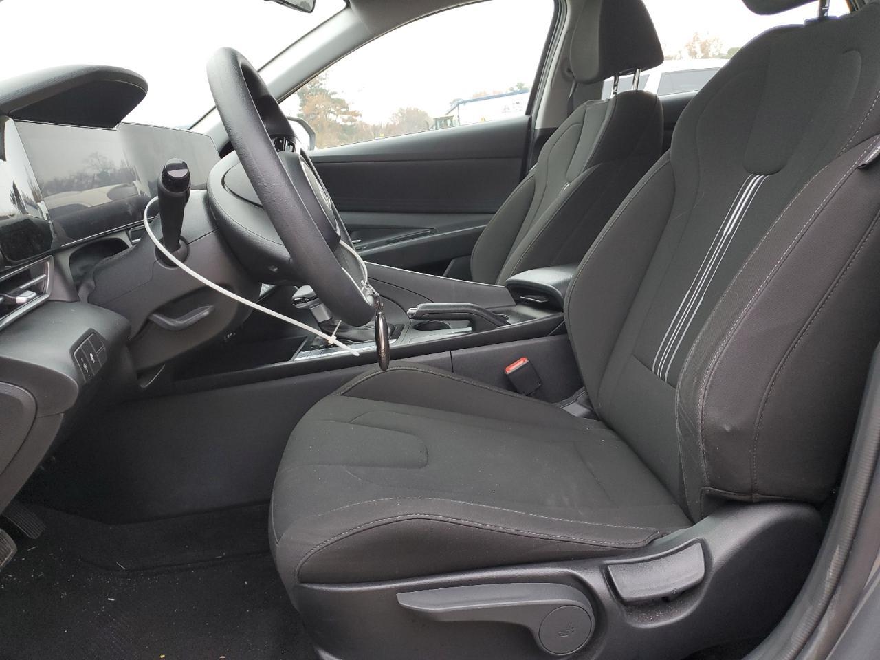 2024 Hyundai Elantra Sel - zdjęcie 7