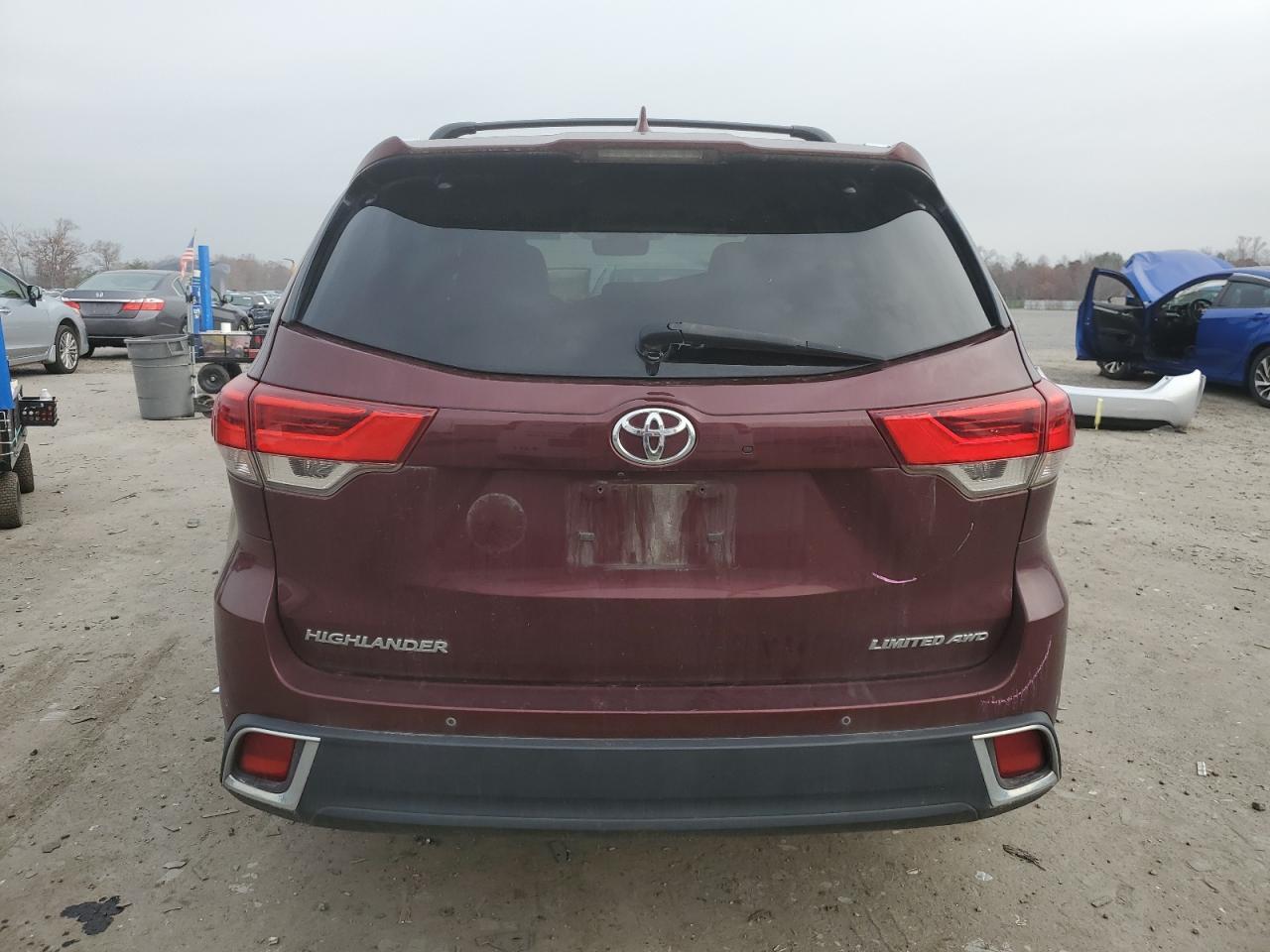 2017 Toyota Highlander - zdjęcie 6