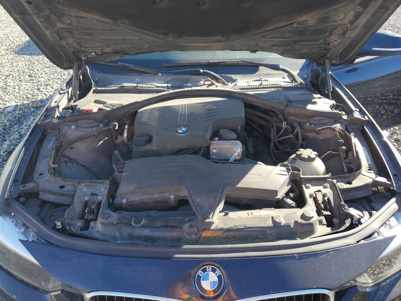 2014 BMW Seria 3 - zdjęcie 11