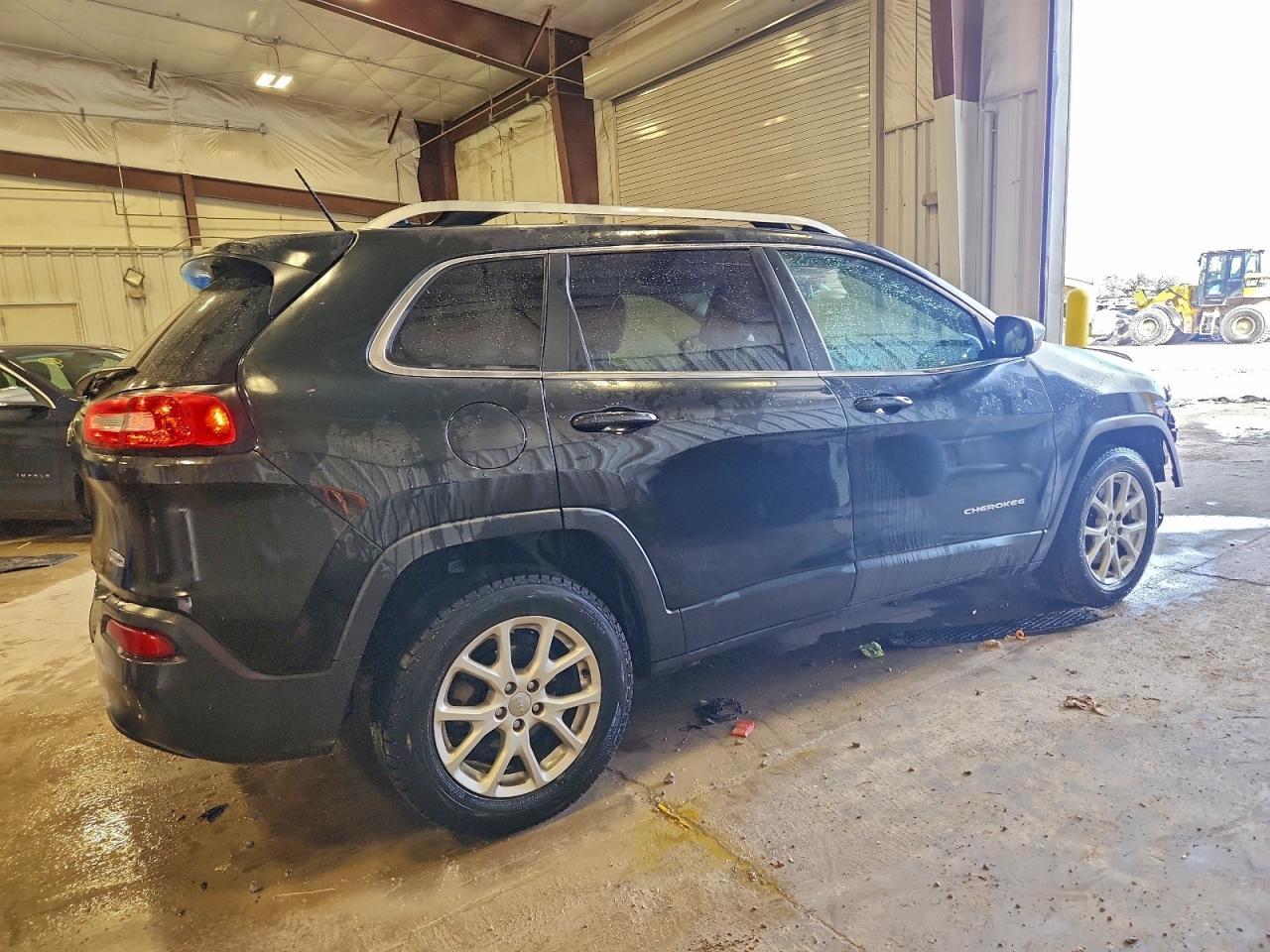 2015 Jeep Cherokee - zdjęcie 3