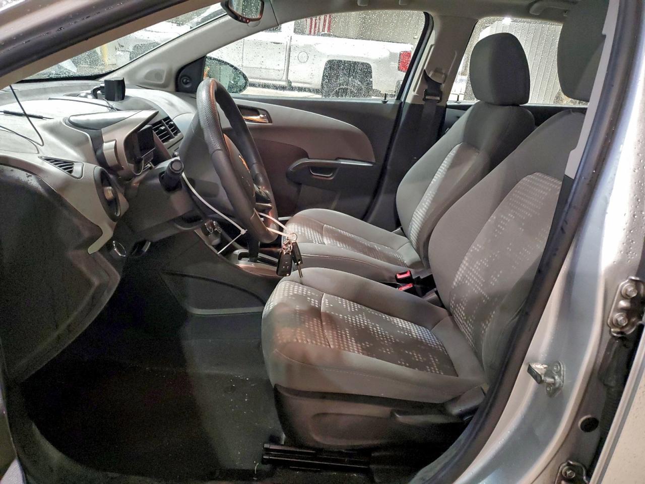 2013 Chevrolet Sonic - zdjęcie 7