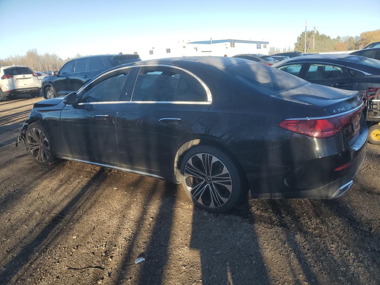 2024 Mercedes-Benz E 350 4Matic - zdjęcie 2