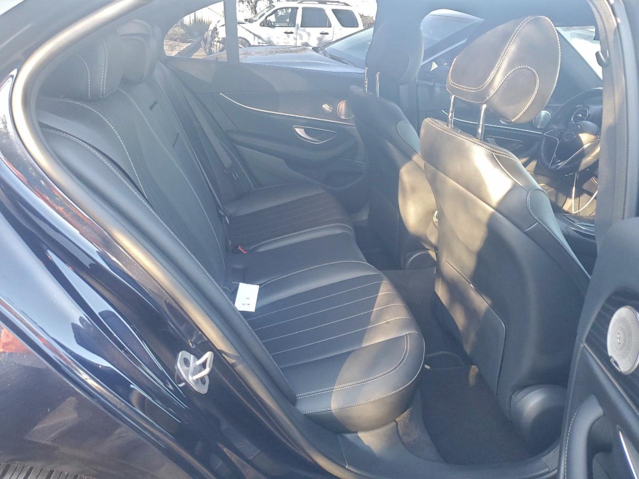 2023 Mercedes-Benz Klasa E - zdjęcie 11