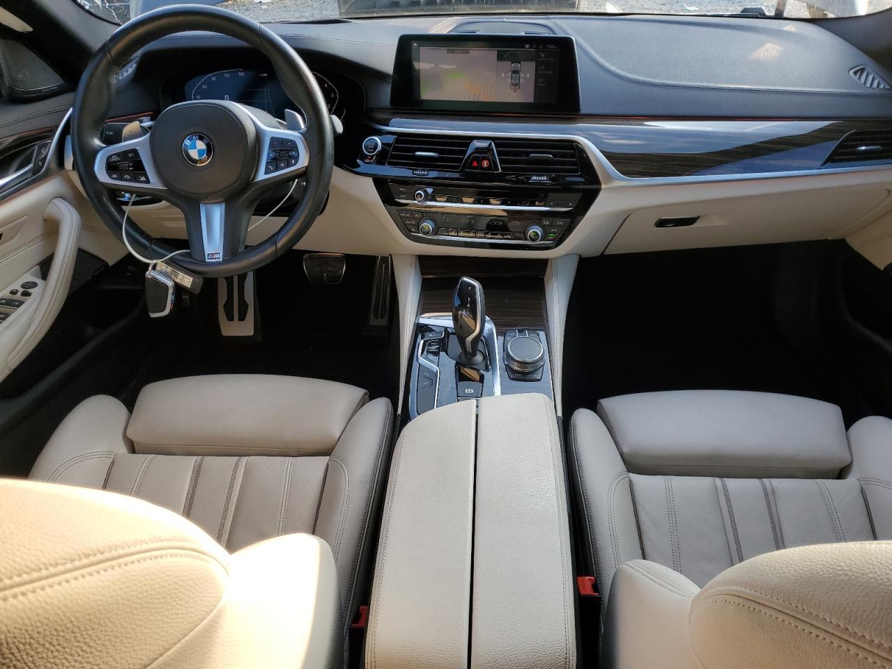 2020 BMW Seria 5 - zdjęcie 8