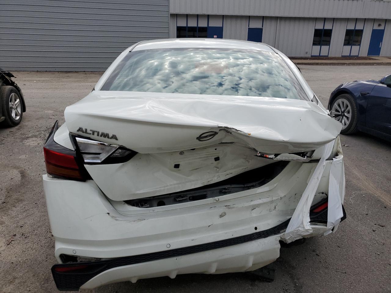 2023 Nissan Altima - zdjęcie 6