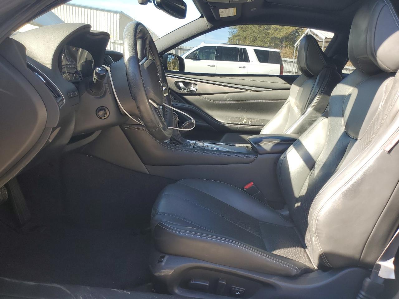 2018 Infiniti Q60 Luxe 300 - zdjęcie 7