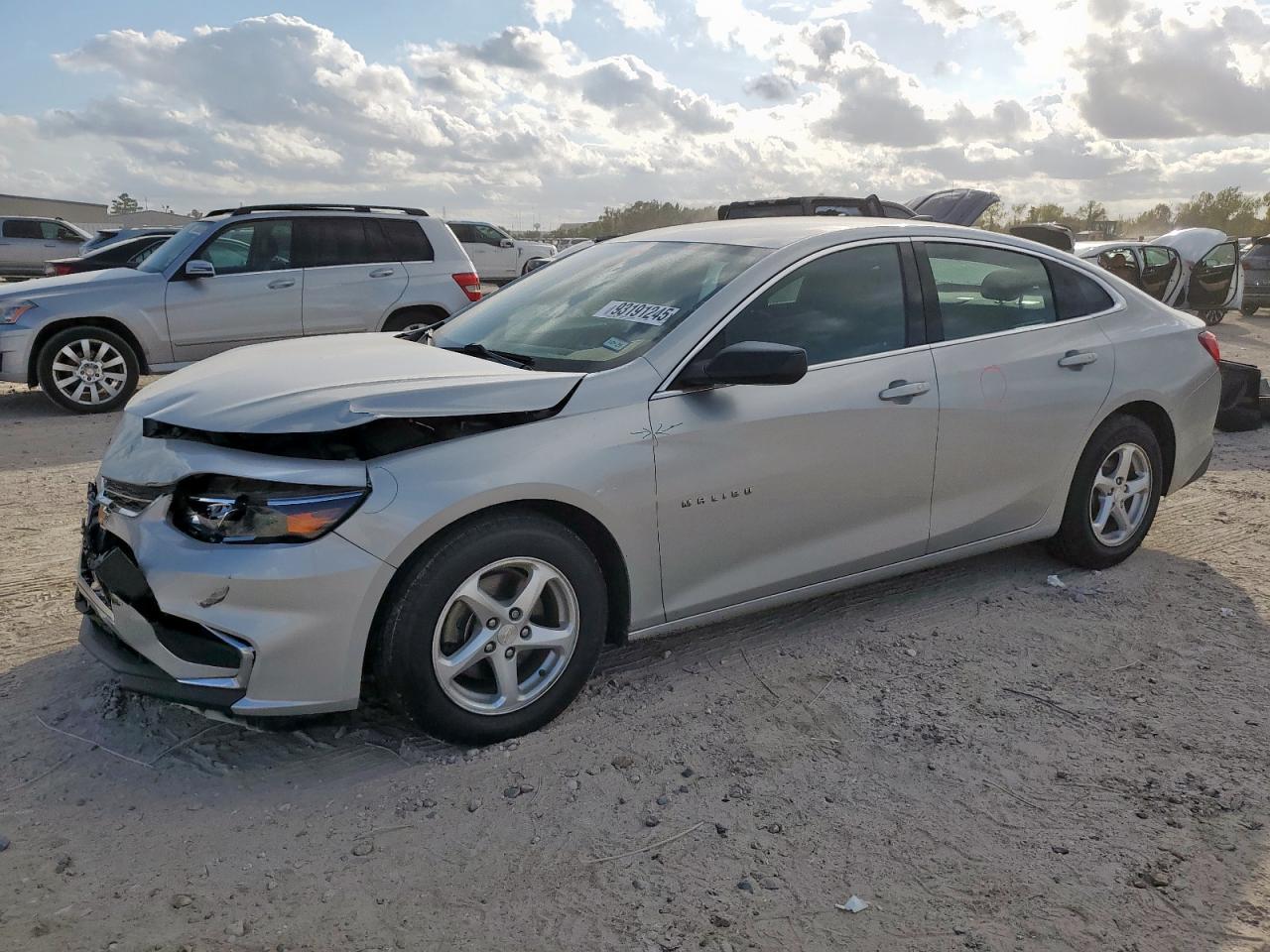 2018 Chevrolet Malibu - zdjęcie główne