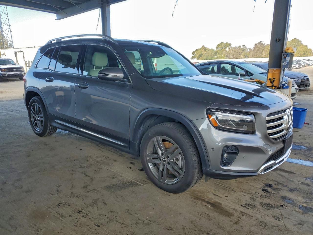 2024 Mercedes-Benz GLB - zdjęcie 4
