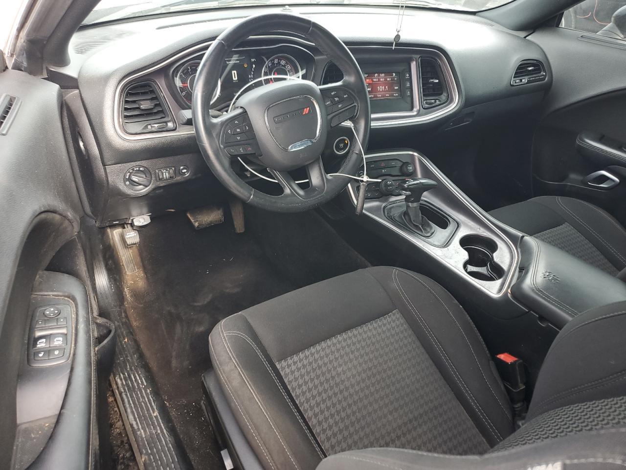 2016 Dodge Challenger Sxt - zdjęcie 8