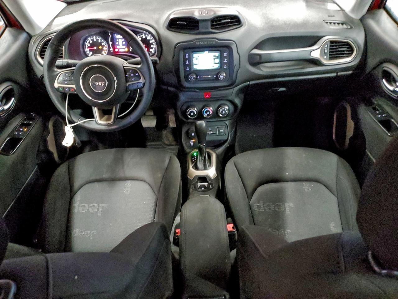 2016 Jeep Renegade - zdjęcie 8