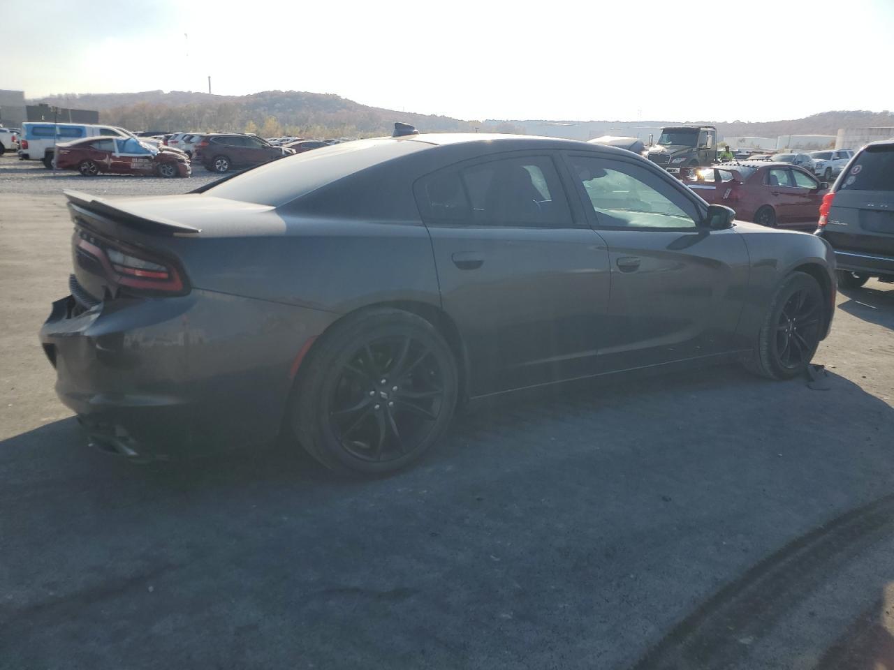 2017 Dodge Charger Sxt - zdjęcie 3
