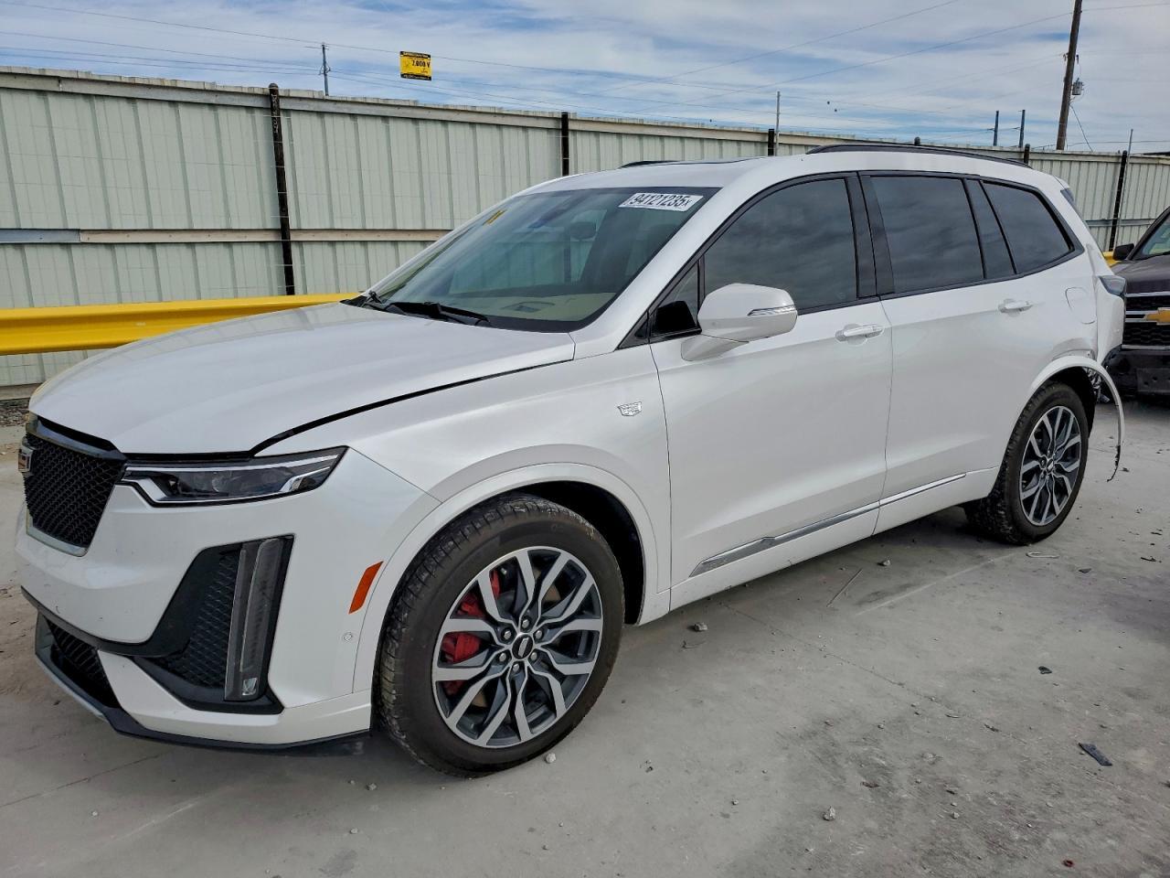 2024 Cadillac XT6 - zdjęcie główne