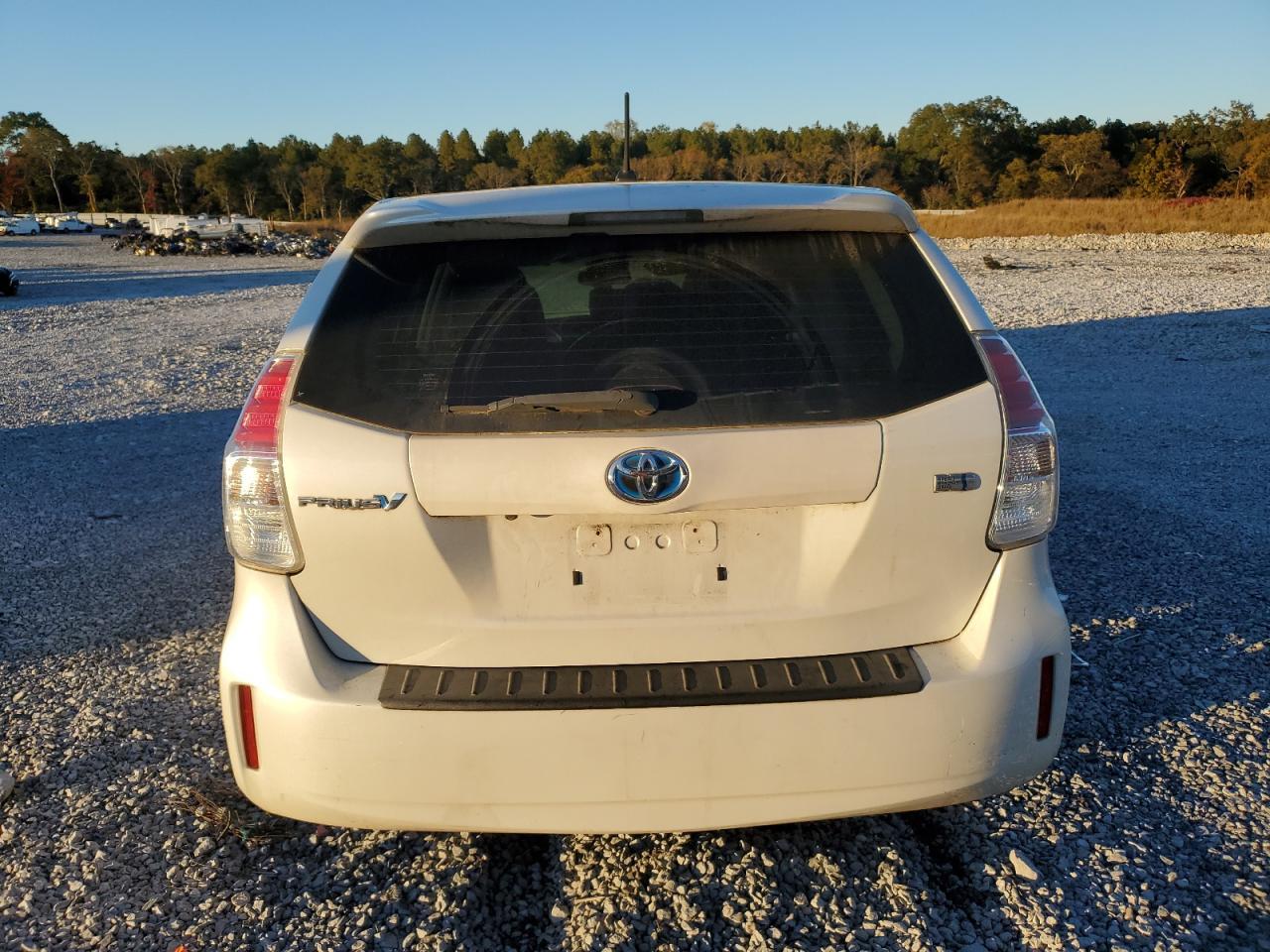 2015 Toyota Prius V Two - zdjęcie 6