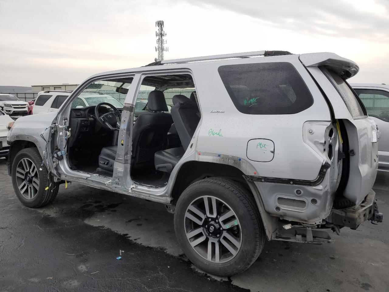 2018 Toyota 4Runner - zdjęcie 2