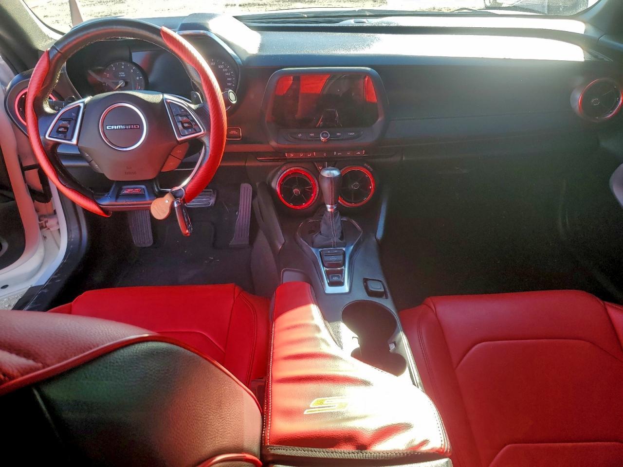 2019 Chevrolet Camaro - zdjęcie 8