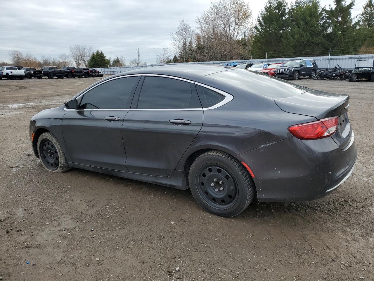 2015 Chrysler 200 - zdjęcie 2