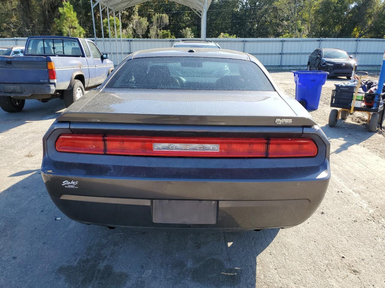 2013 Dodge Challenger - zdjęcie 6