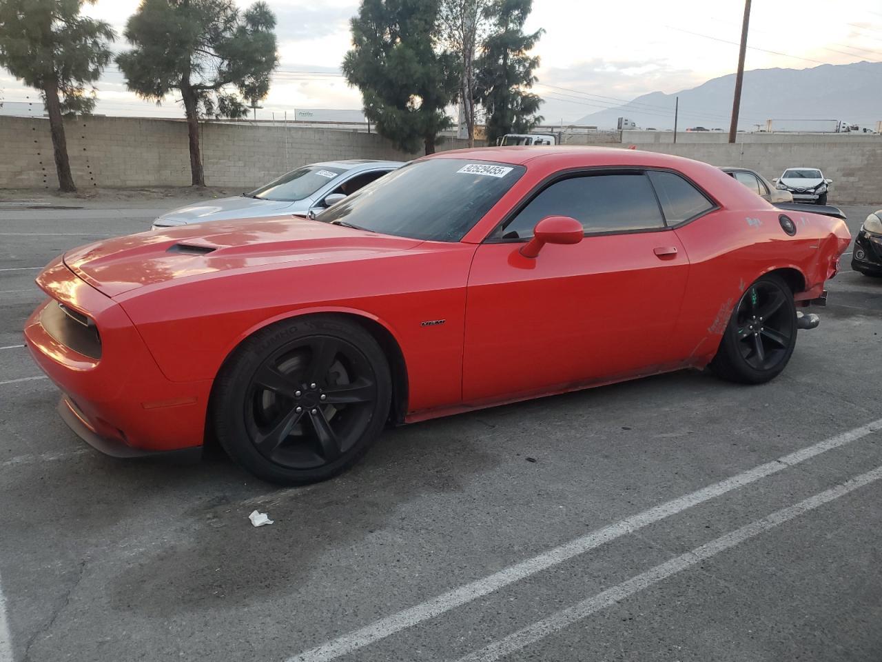 2015 Dodge Challenger Sxt - zdjęcie główne