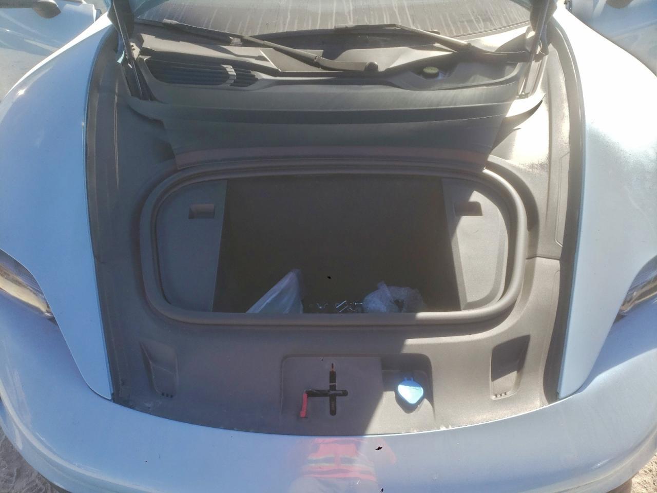 2023 Porsche Taycan 4S - zdjęcie 11