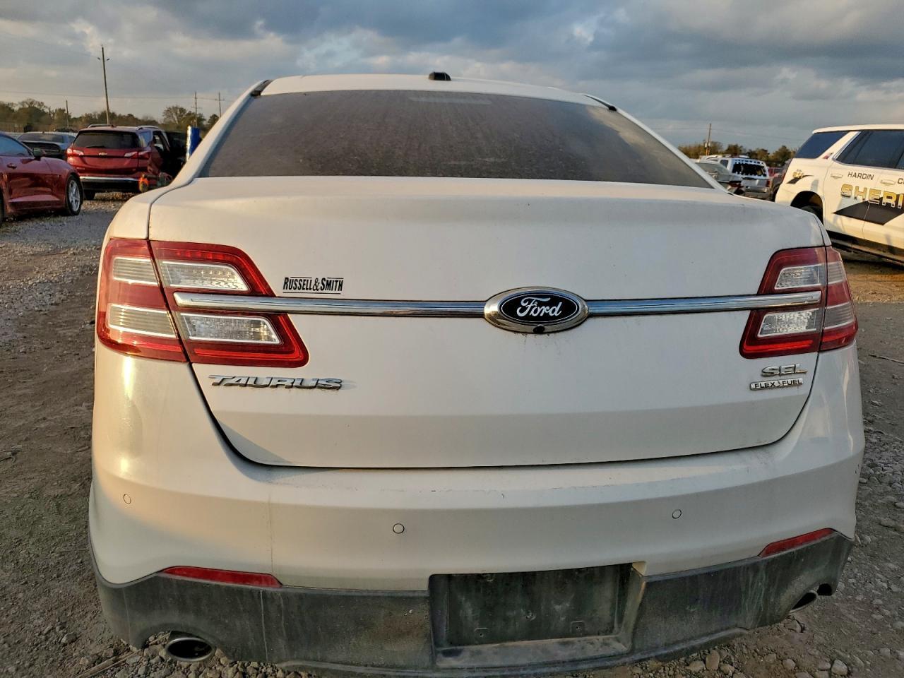 2015 Ford Taurus - zdjęcie 6