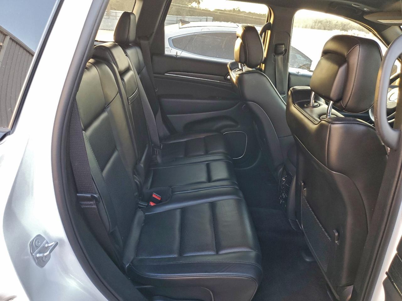 2019 Jeep Grand Cherokee - zdjęcie 11