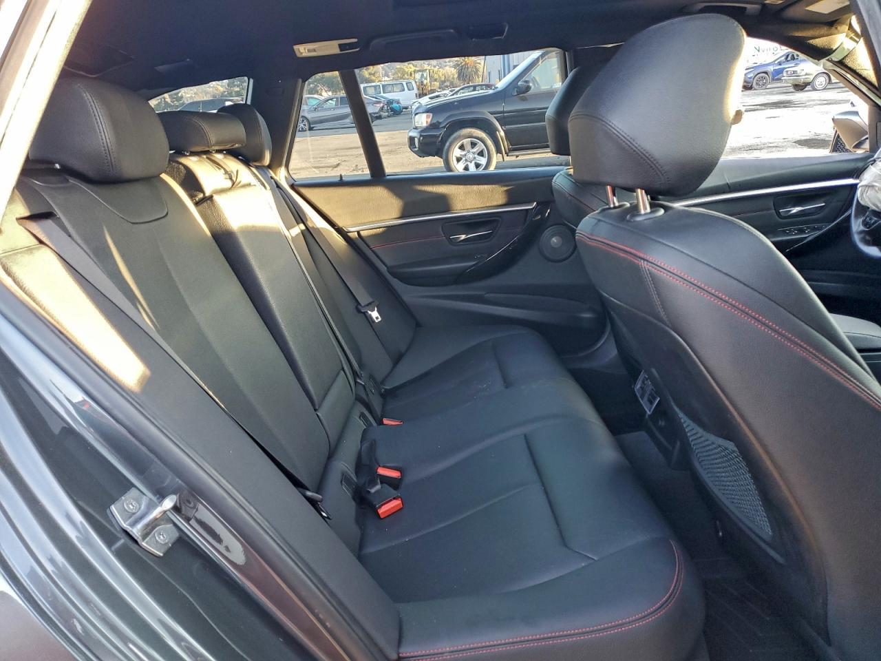 2018 BMW 328 D xDrive - zdjęcie 10