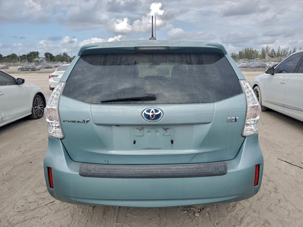 2014 Toyota Prius v (+) - zdjęcie 6