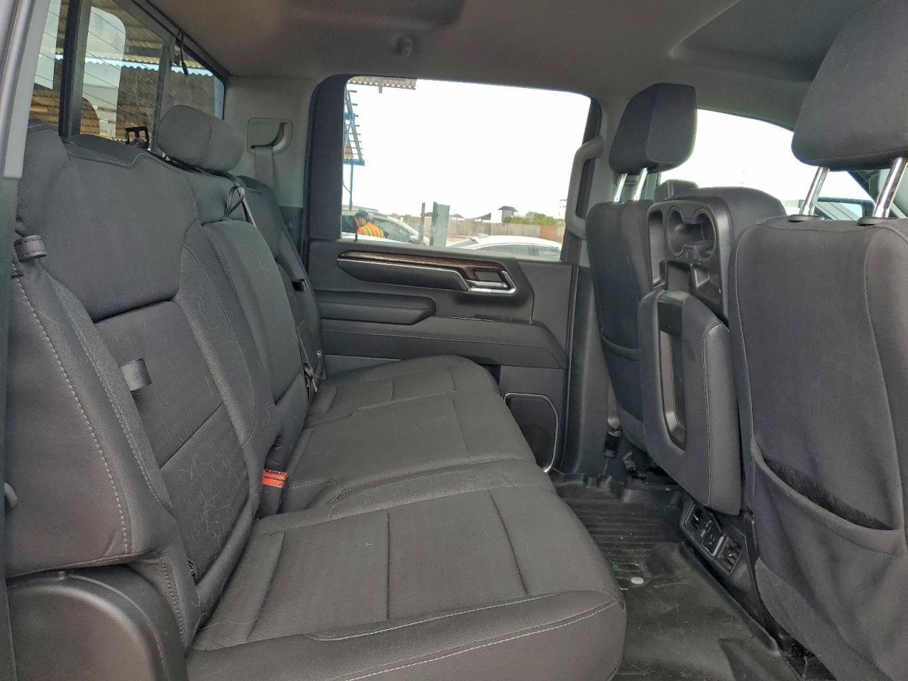 2024 GMC Sierra - zdjęcie 10