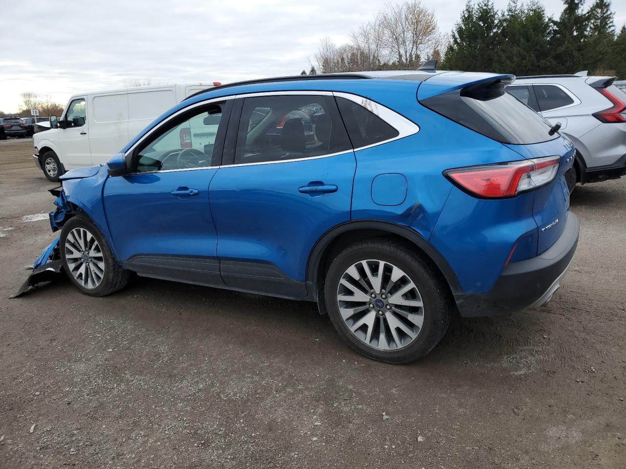 2021 Ford Escape - zdjęcie 2