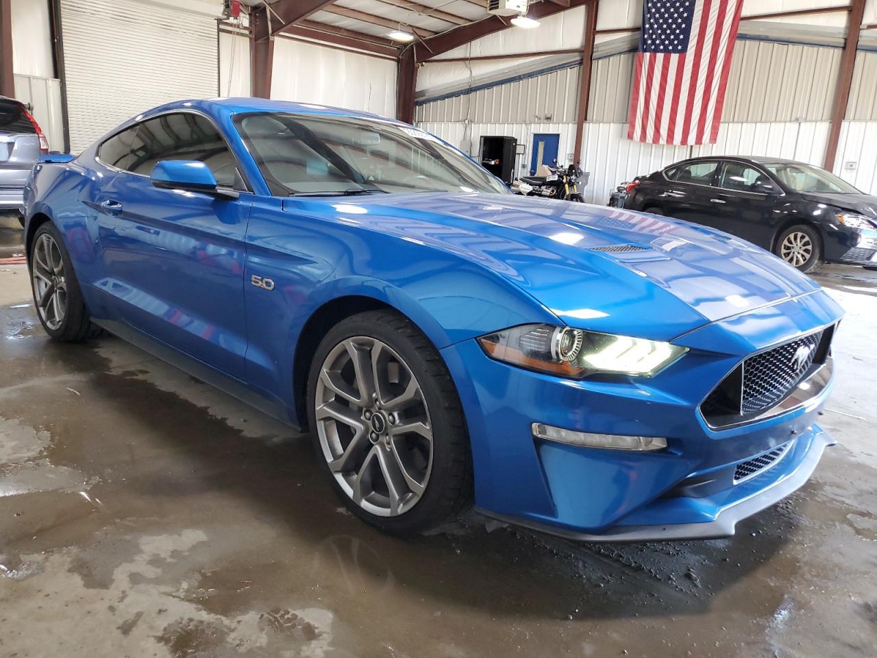 2019 Ford Mustang - zdjęcie 4
