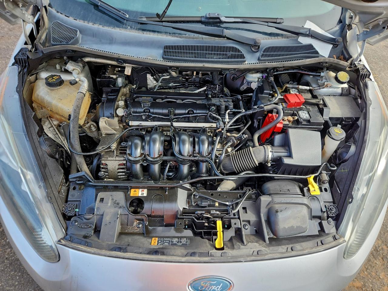 2015 Ford Fiesta S - zdjęcie 11