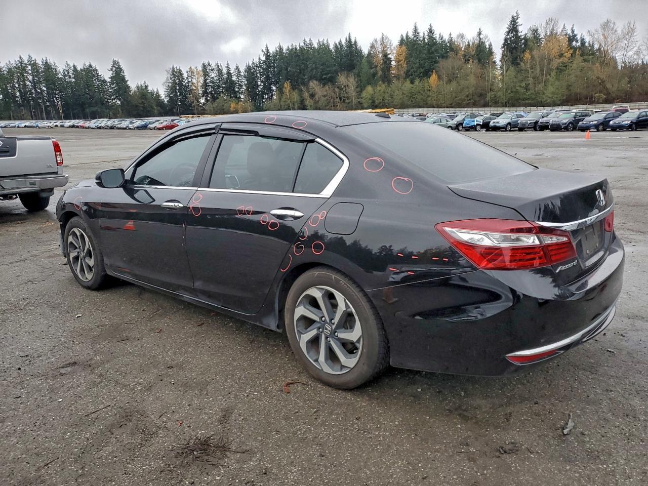 2016 Honda Accord - zdjęcie 2