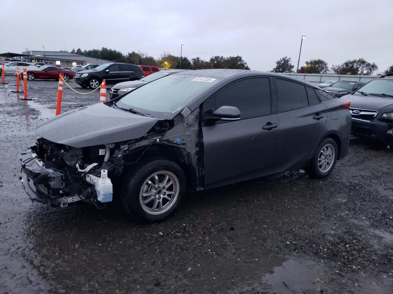 2021 Toyota Prius Prime Le - zdjęcie główne