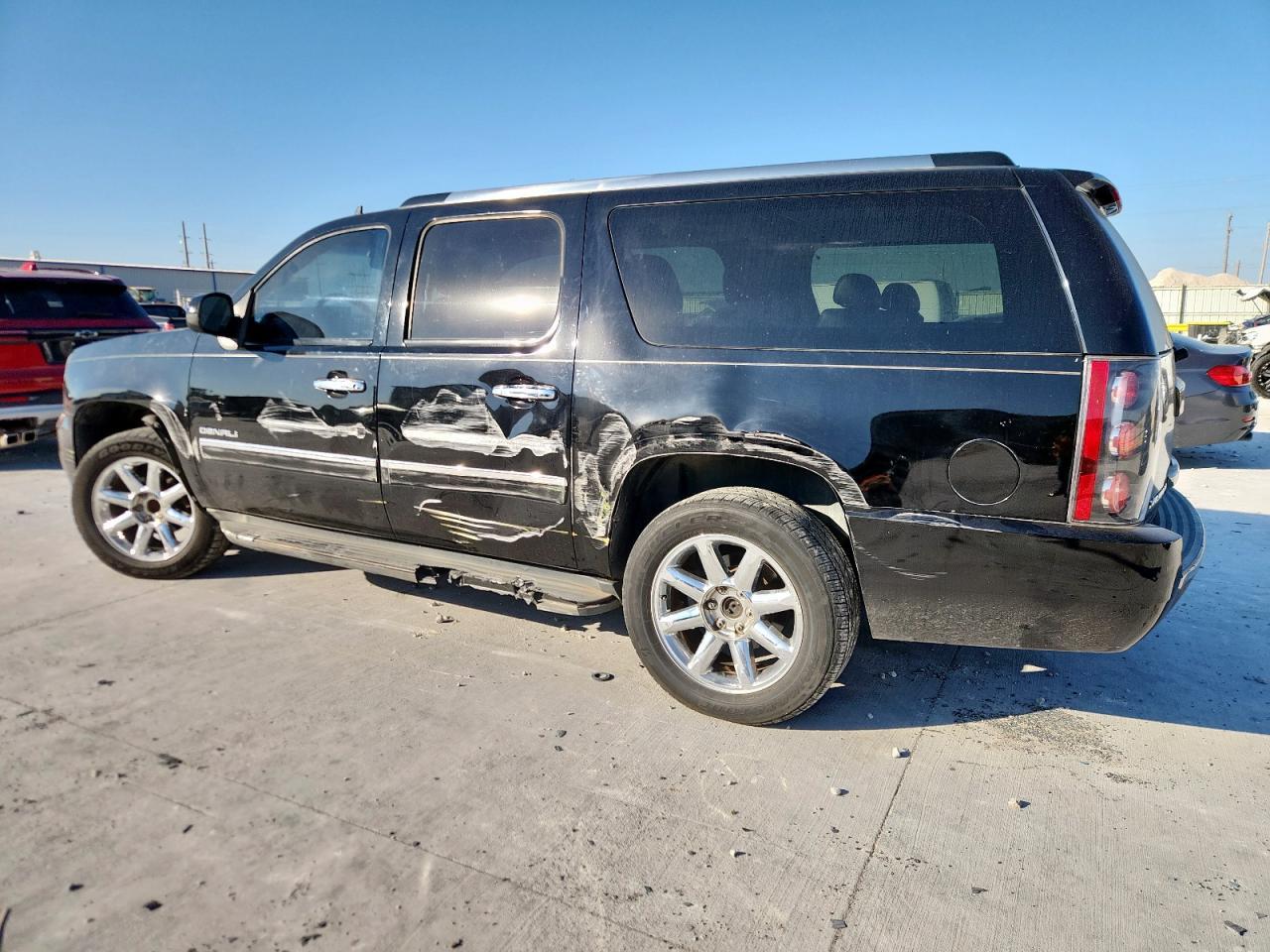 2014 GMC Yukon - zdjęcie 2